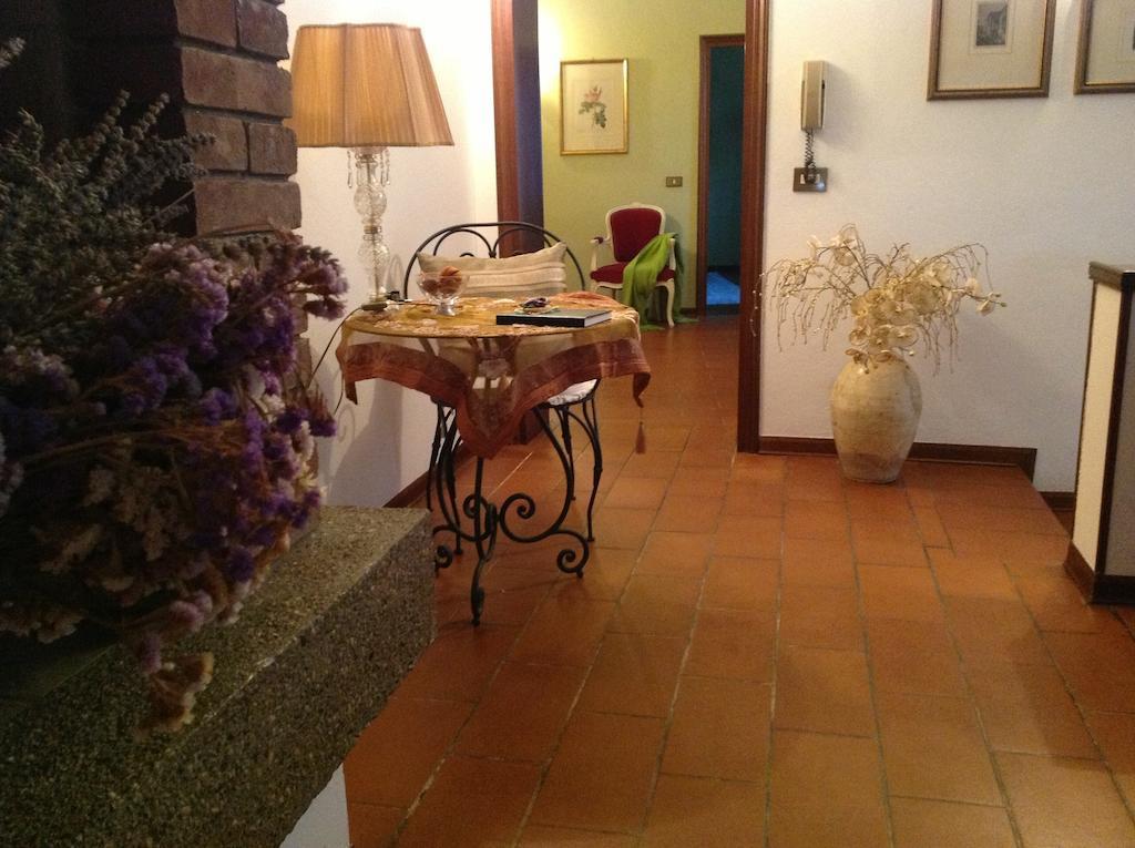 Domus Rosarum Arqua Petrarca Bagian luar foto