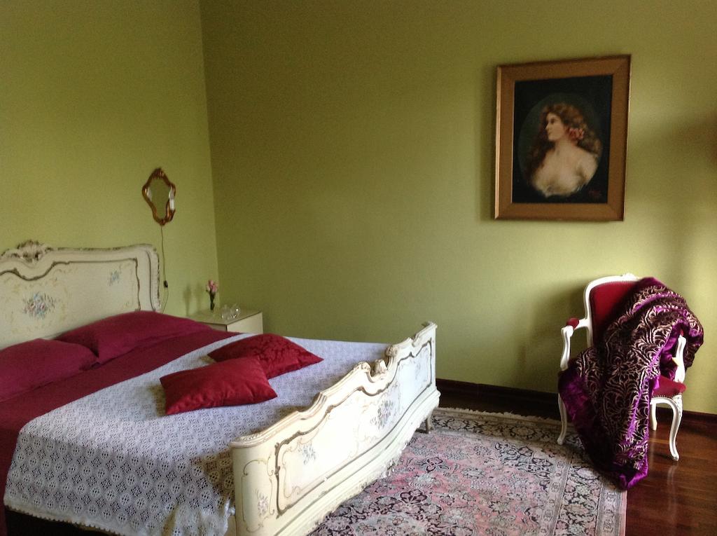 Domus Rosarum Arqua Petrarca Ruang foto